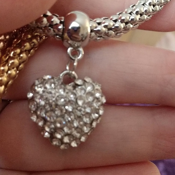 New 3 Heart Charm Triple Layer Stretch Bracelets - Picture 6 of 6